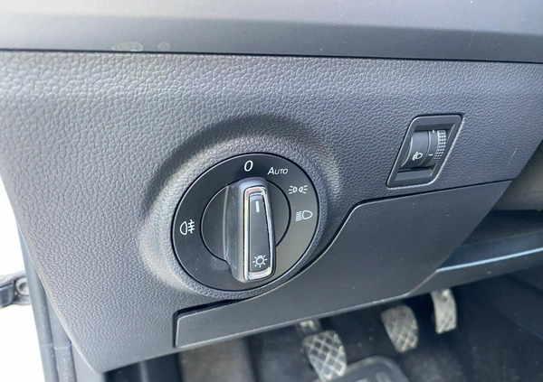Seat Ibiza cena 56457 przebieg: 15610, rok produkcji 2019 z Rydułtowy małe 596
